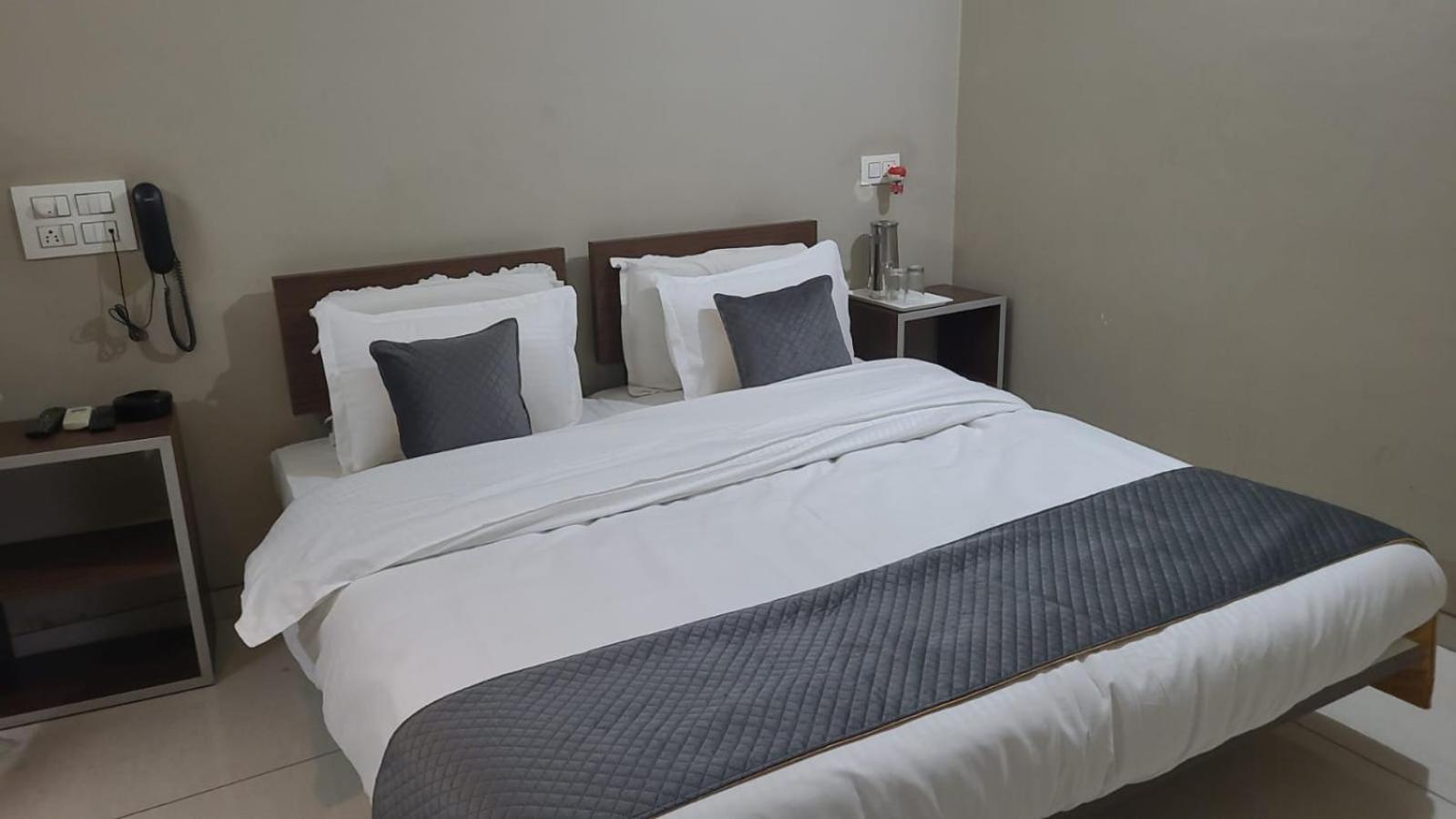 Hotel Indrani Chittorgarh Dış mekan fotoğraf